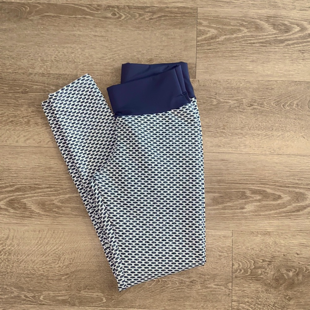 White and Grey high waisted scrunched leggings